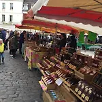 Maison Calme à Hébergement de vacances *